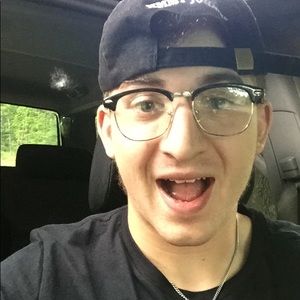 Meet your Posher, Doninic